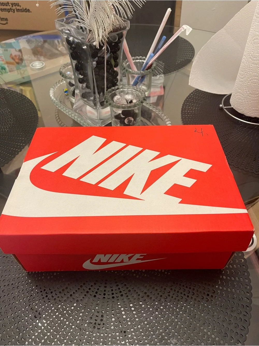 Nike Air Max 270 (GS) -Red / Size 7 US, 6 UK & 40 EUR